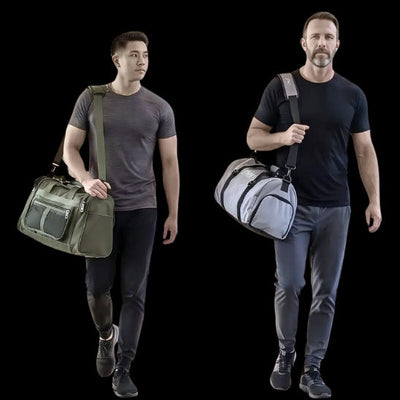 Deux hommes avec sac de sport grande capacité pour la salle de sport