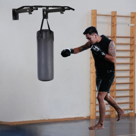 barre traction murale efficace pour entrainement frappe dans sac boxe 