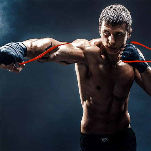 élastique sport - entrainement  exercice de  coordination par boxeur