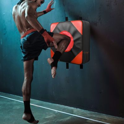 sac-de-frappe-mural-le-meilleur-pour-entrainement-homme-coup-genoux-dans-sac-de-boxe