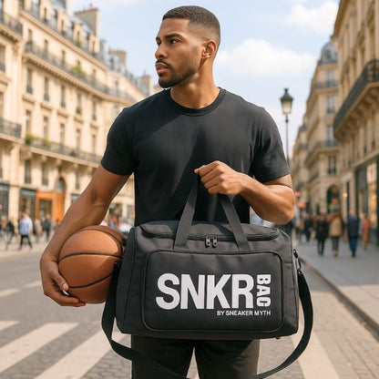 sac de sport snkr bag  20 35 litres transporté par basketteur