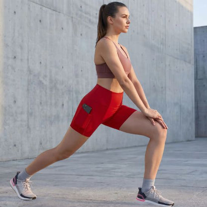 Short de sport femme rouge - fente et exercices fonctionnels